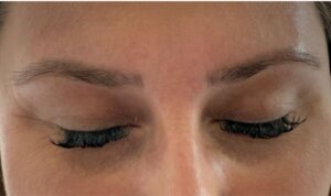Semi Permanent Eyebrows — before